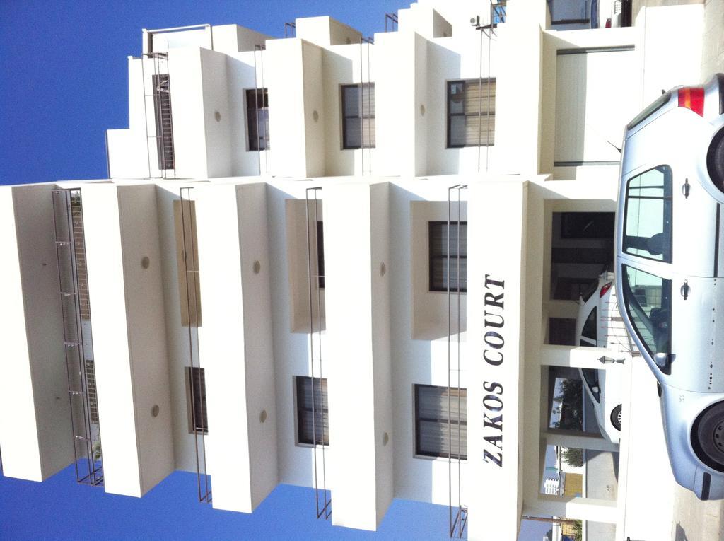 Zakos Court Apartments Larnaka Exterior foto