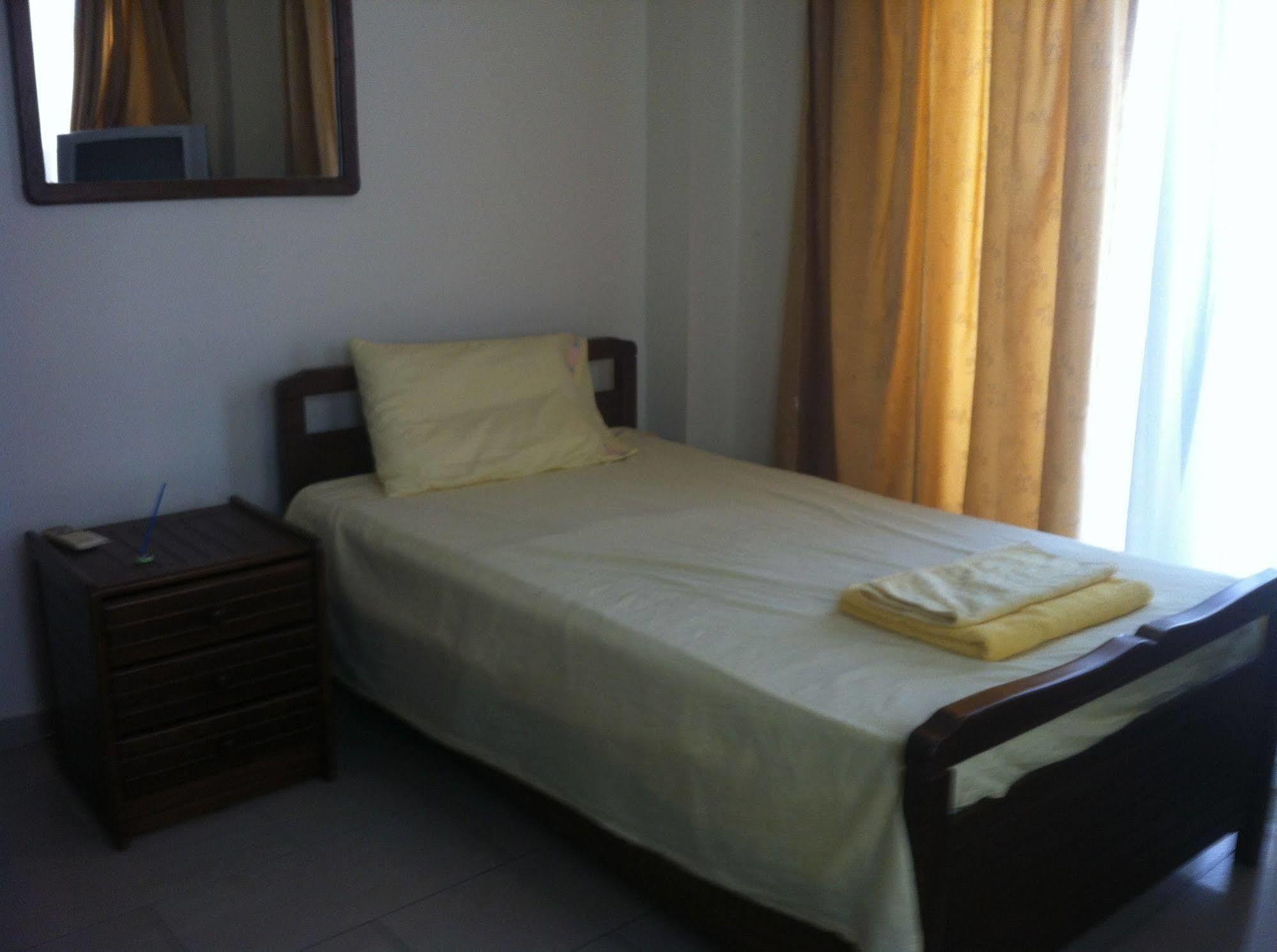 Zakos Court Apartments Larnaka Exterior foto